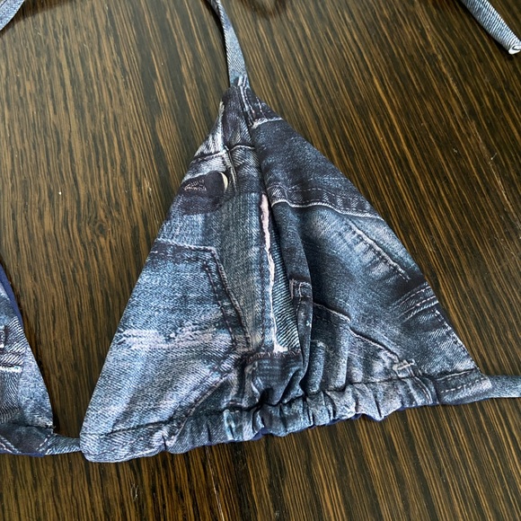 frankie’s bikinis triangle top in blue jean - Picture 2 of 4